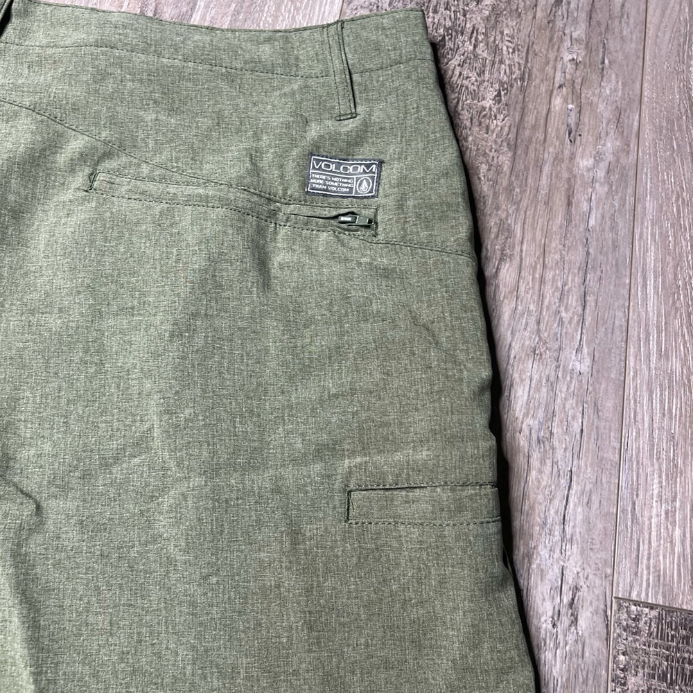 Volcom Men's Size 38 Kerosene Hybrid Short 4 Way … - image 4